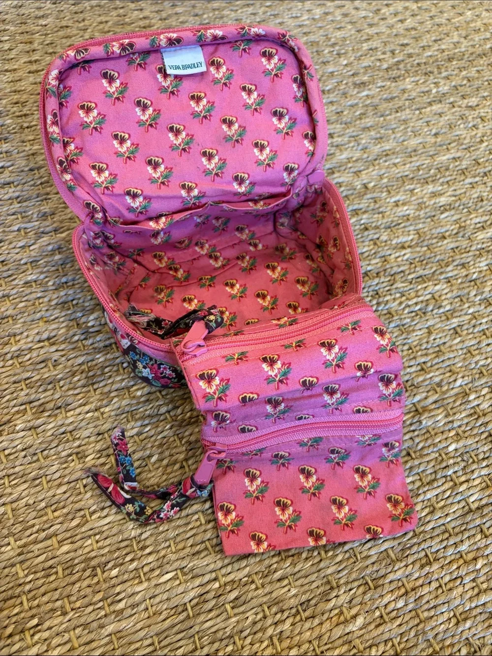 Vera Bradley Quilted Jewelry Organization Travel Case - Picture 5 of 5